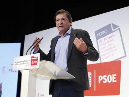 Javier Fern&aacute;ndez en un foro del PSOE.
 