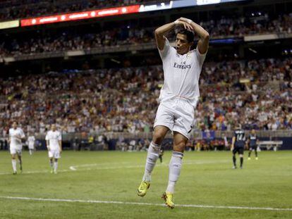 Ronaldo celebra su gol, anoche en San Luis. 