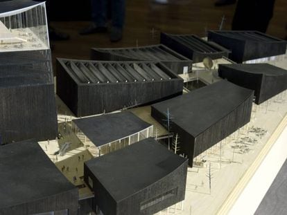 Maqueta del proyecto realizado por el estudio de arquitectos Moreau Kusunoki para el Guggenheim de Helsinki.