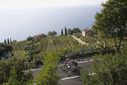 Ciclistas en Elba.