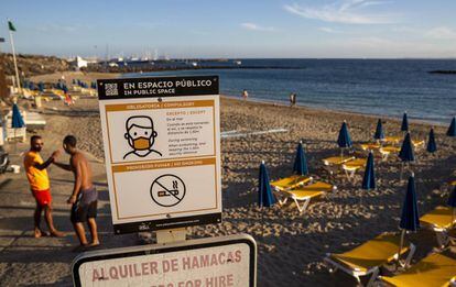 Indicaciones sobre las medidas de seguridad necesarias para acceder a la playa en Tenerife.