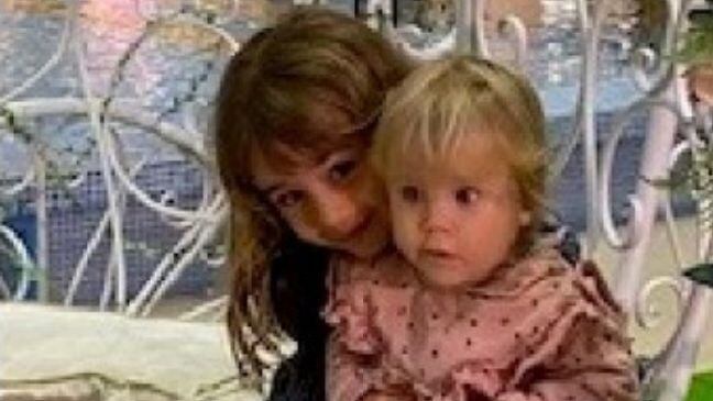 Anna, de un año, y Olivia, de seis años, secuestradas el martes 27 de abril en la isla de Tenerife por su padre, Tomás Gimeno, de 37 años.