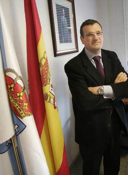 Juan Carlos Aladro, en su despacho de la Fiscalía de Pontevedra.