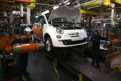 Imagen de archivo de una armadora de la automotriz Fiat en la ciudad de Toluca (México).