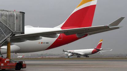 Aviones de Iberia en el aeropuerto de Barajas.