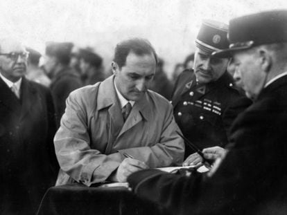 El lehendakari José Antonio Aguirre, tras la liberación de París en 1944.