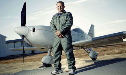 Guillermo Parodi, en el aer&oacute;dromo de Casarrubios.