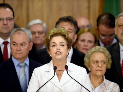 Rousseff en la seva primera roda de premsa després de ser allunyada de la presidència.