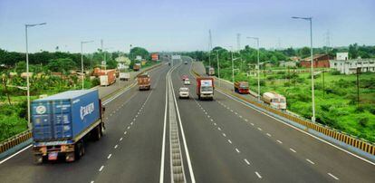 Una de las autopistas de IRB en la India.
