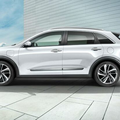 Los dos coches híbridos enchufables que la OCU destaca por encima del resto