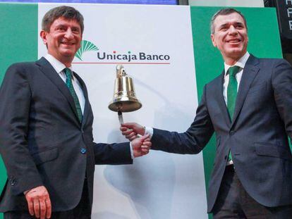 Unicaja culmina su fusión con EspañaDuero con la firma de la escritura de fusión