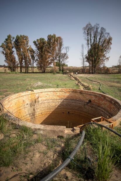 Un pozo artesiano en el arroyo Moriana sin permiso de extracción.
