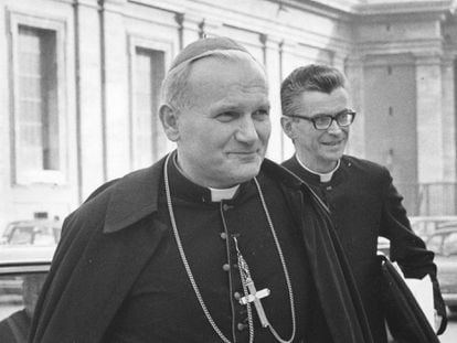 El entonces cardenal Karol Wojtyla, arzobispo de Cracovia, en 1971.
