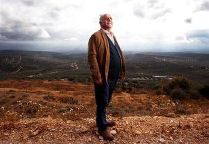 El agricultor Gregorio López Martínez, en Úbeda.