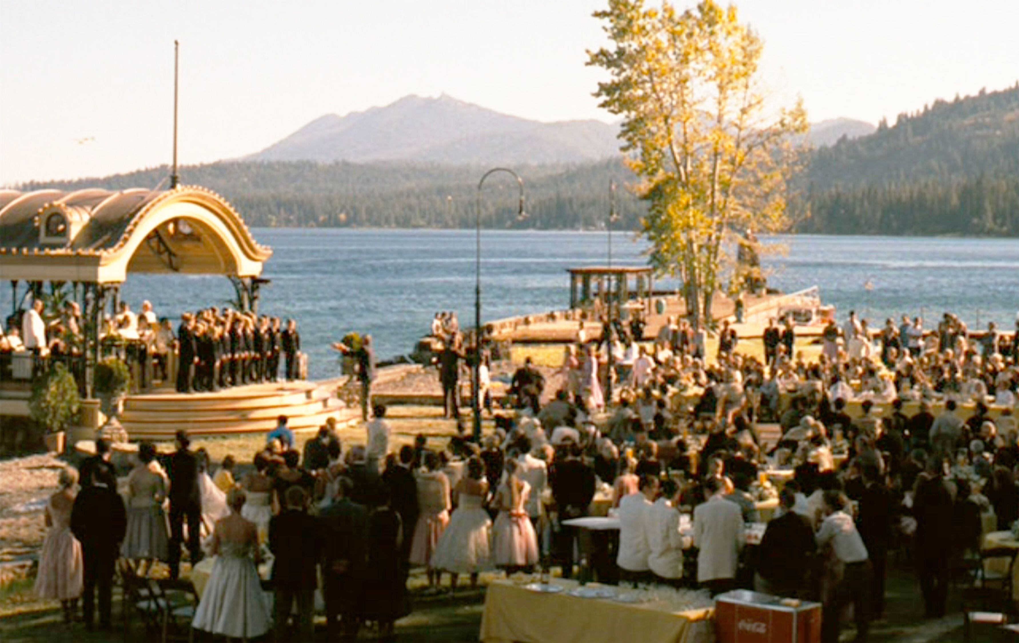 Escena de la comunión de Anthony Corleone en 'El padrino: Parte II', rodada en la finca Fleur du Lac, frente al lago Tahoe.