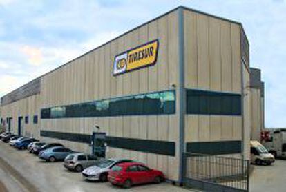 La sede de Tiresur se localiza en  Atarfe, Granada. La empresa trabaja en la construcci&oacute;n de un nuevo edificio.