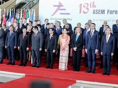 Foto de familia de la cumbre ASEM celebrada en Myanmar en noviembre de 2017.