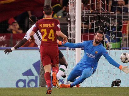 Sadio Mane marca el primer gol del Liverpool en el prartido de vuelta de semifinales de Champions frente a la Roma.
