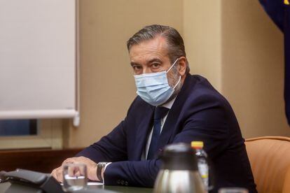 The Minister of the Presidency, Justice and the Interior of the Community of Madrid, Enrique López, in his appearance in the investigation commission of the operation 'Kitchen' of the Congress of Deputies, on November 17.