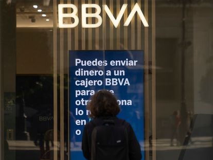 Oficina del BBVA en el centro de Sevilla.