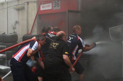 Una explosión en el garaje de Williams ha obligado a desalojar la zona e intervenir a los bomberos tras la celebración del Gran Premio de España de Fórmula Uno.