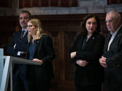 Jaume Collboni, Elsa Artadi, Ada Colau y Ernest Maragall presentan el acuerdo para los presupuestos de Barcelona.