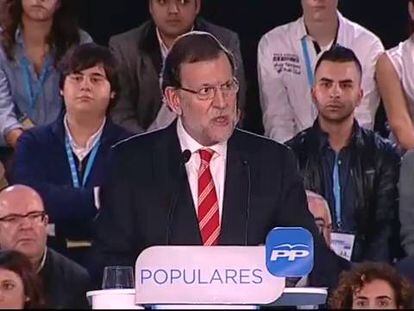 Marianoy Rajoy responde a los planes soberanistas en un discurso en Barcelona.