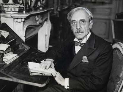 Paul Valéry en su oficina en París el 14 de febrero de 1935.
