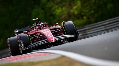 Carlos Sainz durante los entrenamientos en Hungaroring.