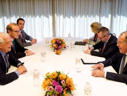 El ministro de Exteriores Josep Borrell se reúne con homólogo Serguéi Lavrov en Nagoya, Japón.