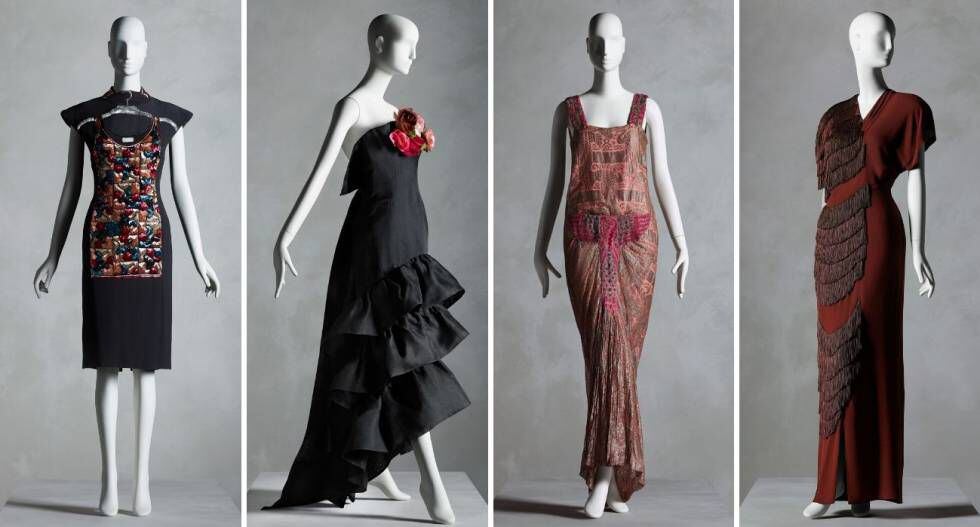 De izquierda a derecha, diseños de Karl Lagerfeld para Chloé (primavera/verano de 1984), Cristóbal Balenciaga (verano de 1961), Madeleine & Madeleine (1923) y Gilbert Adrian (otoño de 1945).