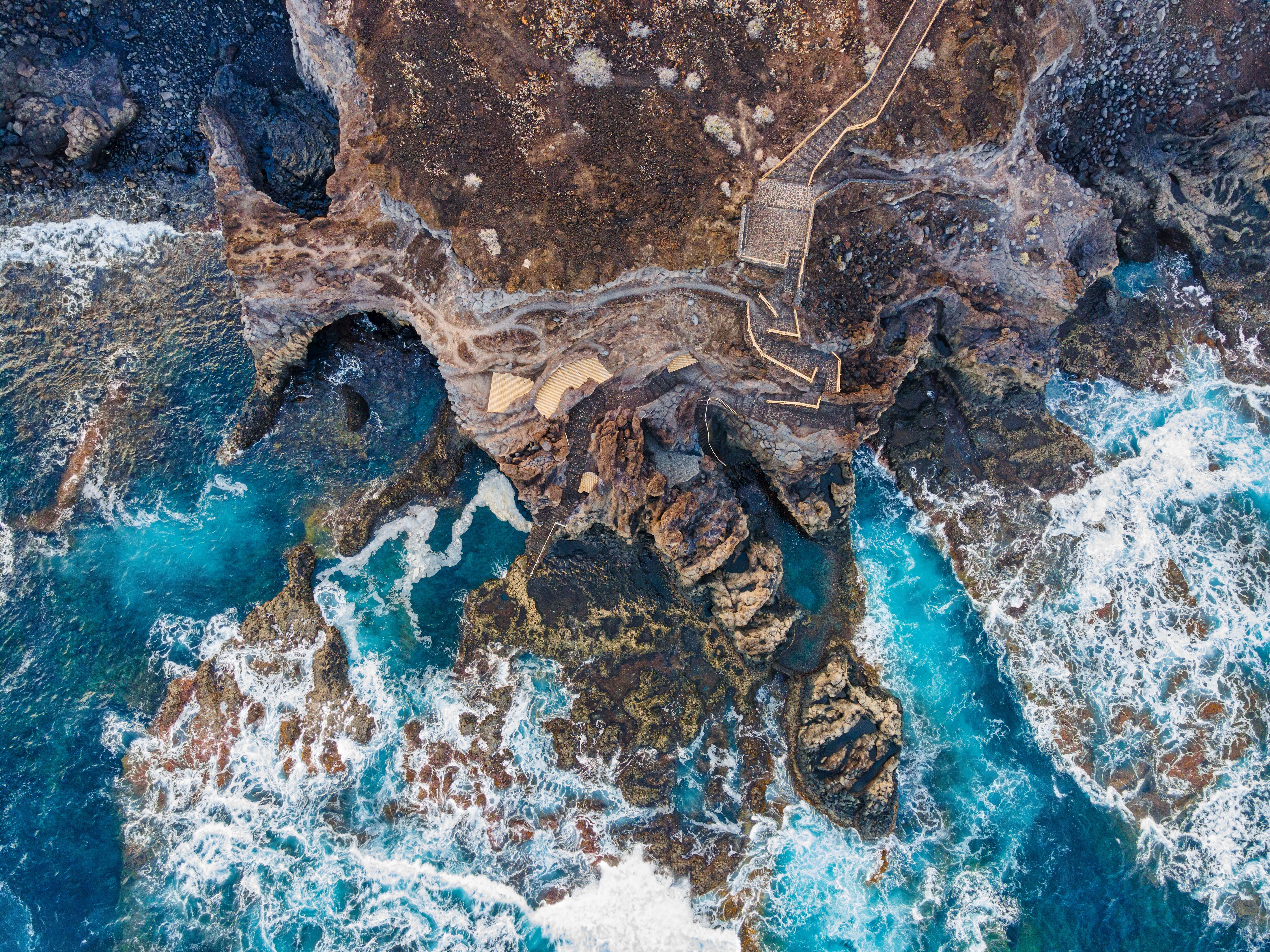 Vista aérea del Charco de los Sargos, en la isla canaria de El Hierro.
