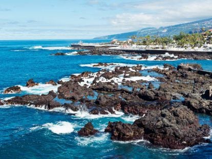 El mar, en Puerto de la Cruz, desde la Punta del Viento.