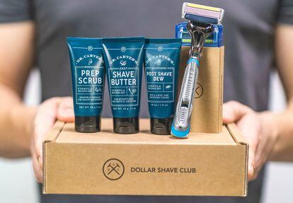 Pack de productos de suscripción  de Dollar Shave Club.