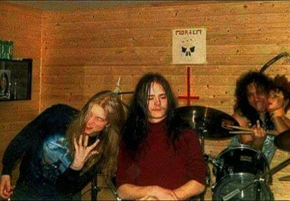 Varg Vikernes, Euronymous y el todavía baterista de Mayhem, Jan Axel Blomberg, 'Hellhammer'.