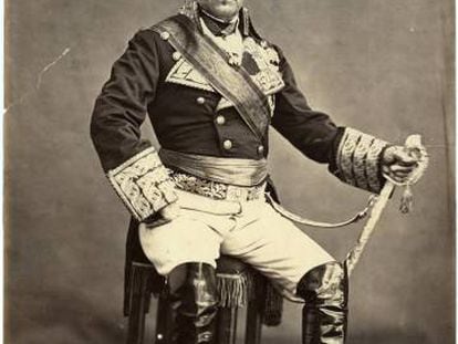 El general Espartero vestido como duque de la Victoria (hacia 1865).