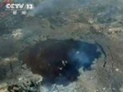 La agencia oficial china difunde un vídeo grabado con un dron sobre la zona de la enorme explosión, con al menos 54 muertos. La cadena estatal también ha sobrevolado el área de la catástrofe.