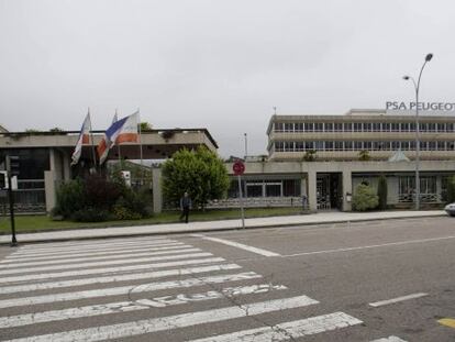 La planta de PSA Peugeot Citr&ouml;en de Vigo ser&aacute; la encargada de fabricar las furgonetas del modelo K9. EFE/Archivo