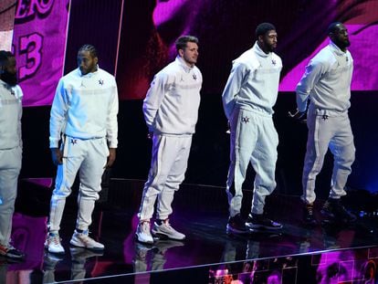 Harden, Leonard, Doncic, Anthony Davis y LeBron en el All Star, en febrero.