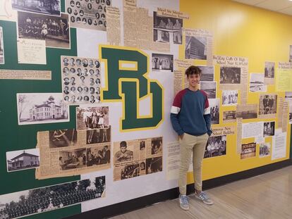 Gustavo Stuyck en el instituto de Beaver Dam (Wisconsin, EE UU) en el que estaba estudiando hasta la semana pasada.