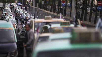 Concentración de taxis en Lisboa.