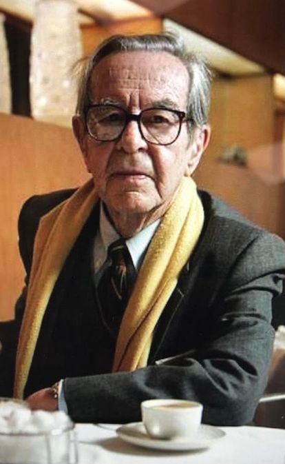 Fotografía reciente del poeta Enrique de Rivas Ibáñez.