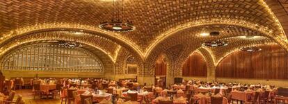 El Oyster Bar, de la Grand Central Terminal de Nueva York, en una imagen de la exposición.