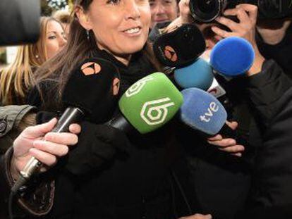 La diputada del PP Elisa Díaz a su llegada al TSJ de la Comunidad Valenciana.