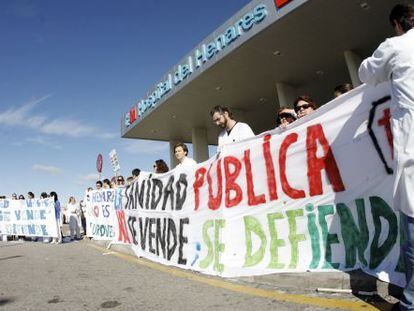 Protesta contra la privatizaci&oacute;n en el hospital del Henares (Coslada). 