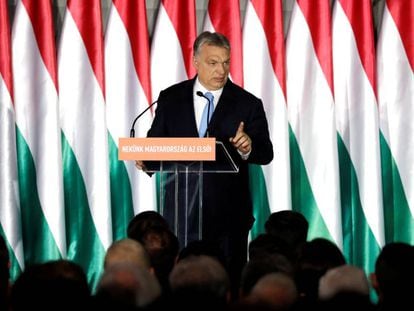 El primer ministro Viktor Orbán durante la presentación de su programa para las elecciones europeas el 5 de abril. 