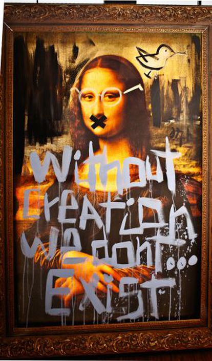 Uno de los cuadros que decoran su piso-estudio. Comparado con Warhol por su lista de amigos y toque pop, Zapata se siente más próximo a Schnabel y a Basquiat.