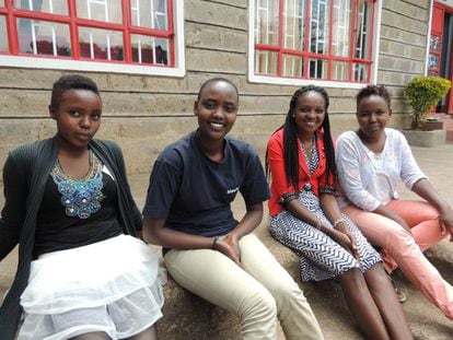 Desde la izquierda, Sylvia, Mercy, Rose y Peninah en Narok, en el Valle del Rift (Kenia).