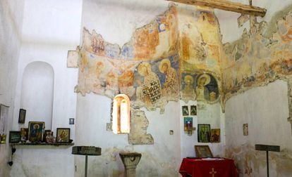 Frescos en la iglesia de Sant Peter, en la isla de Golem Grad, en el lago Prespa.