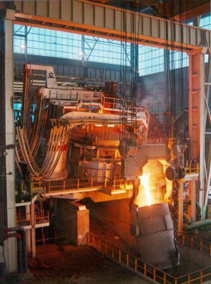 Horno eléctrico en una de las plantas de producción de Acerinox